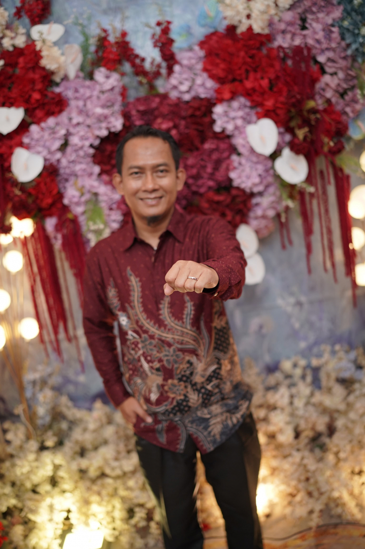 https://kukung-windri.webnikah.com/dirmember/00000028/kukung/photo-275748-324820-l-202506230131.jpg